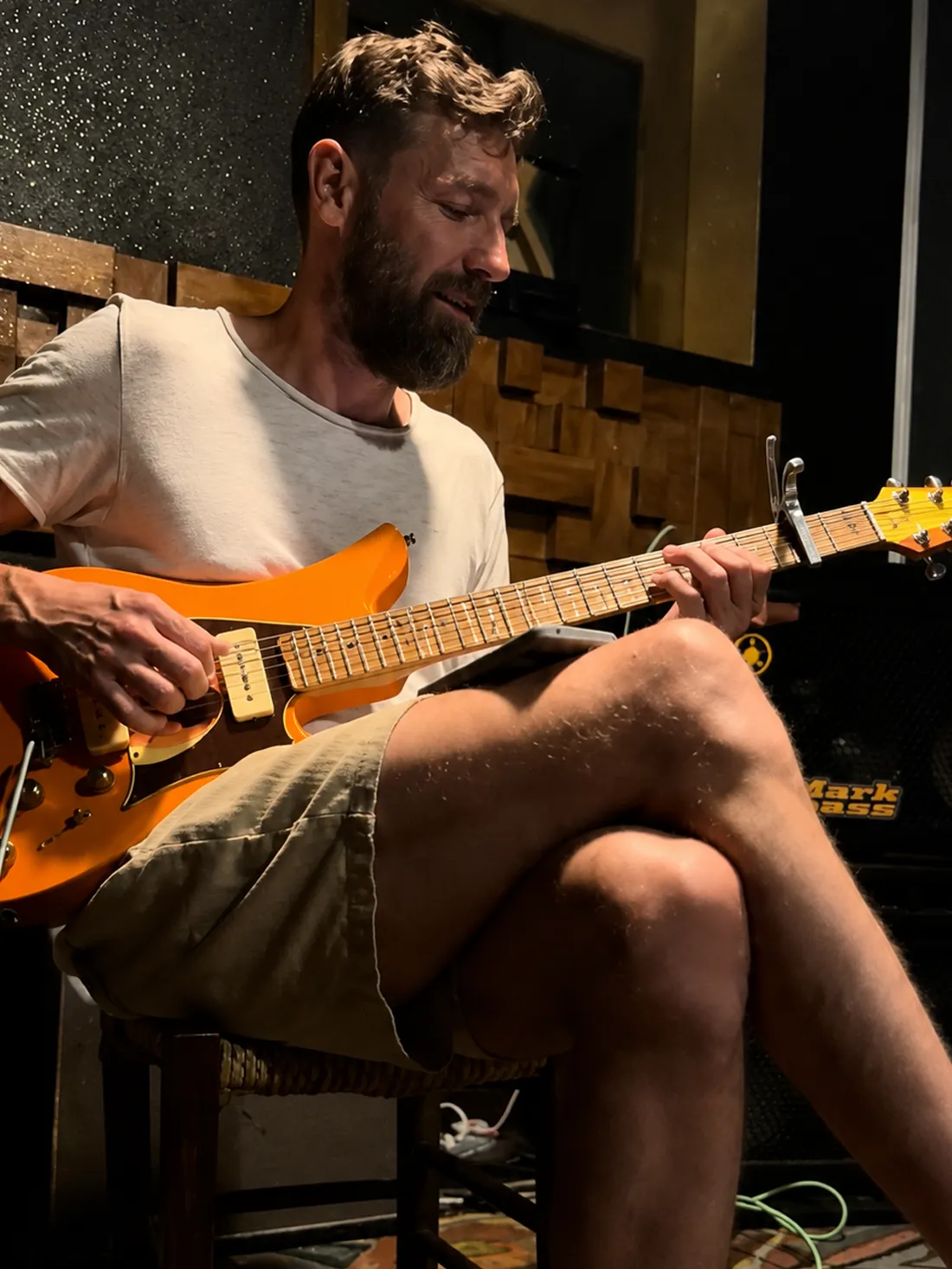 Paul Davids playing the Bacci Parato Orange Circles